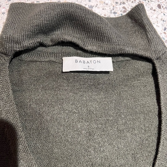 Aritzia | Babaton Mock Neck Cut-Out Sweater in Forest Green - Size Small - Picture 2 of 3